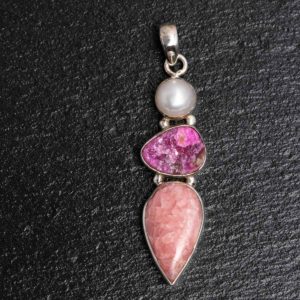 Perle, CobaltCalzit, Rhodochrosit Silberanhänger. Maße exkl. Öse: 42 mm x 14 mm