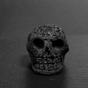 Lava Totenkopf 3,8x5 cm ,58 gram